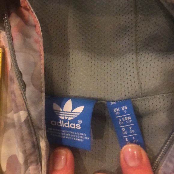 Adidas Pullover Hoodie sz S - Picture 5 of 7